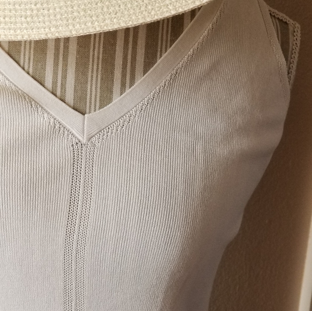 Tommy Bahama, white sweater dress, sz S/P - Picture 6 of 7